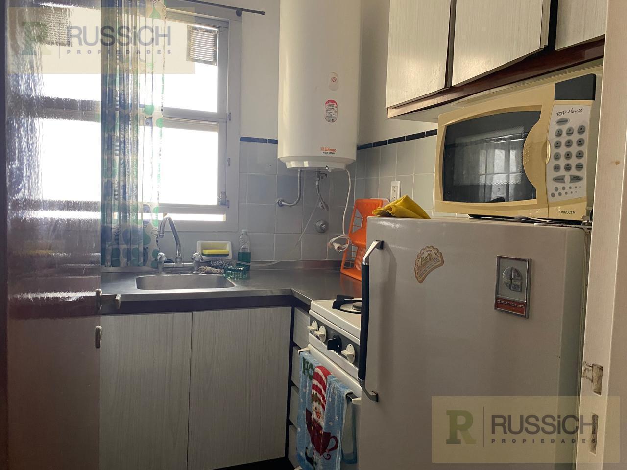 Foto de Departamento en venta 1 ambiente con balcon y vista lateral al mar, imagen 4