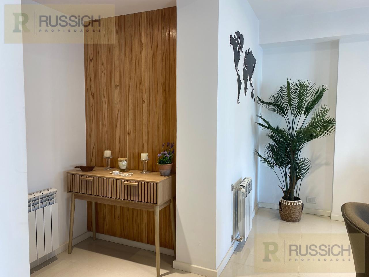Foto de Departamento en en venta 3 ambietes frente a Plaza Colon, imagen 2