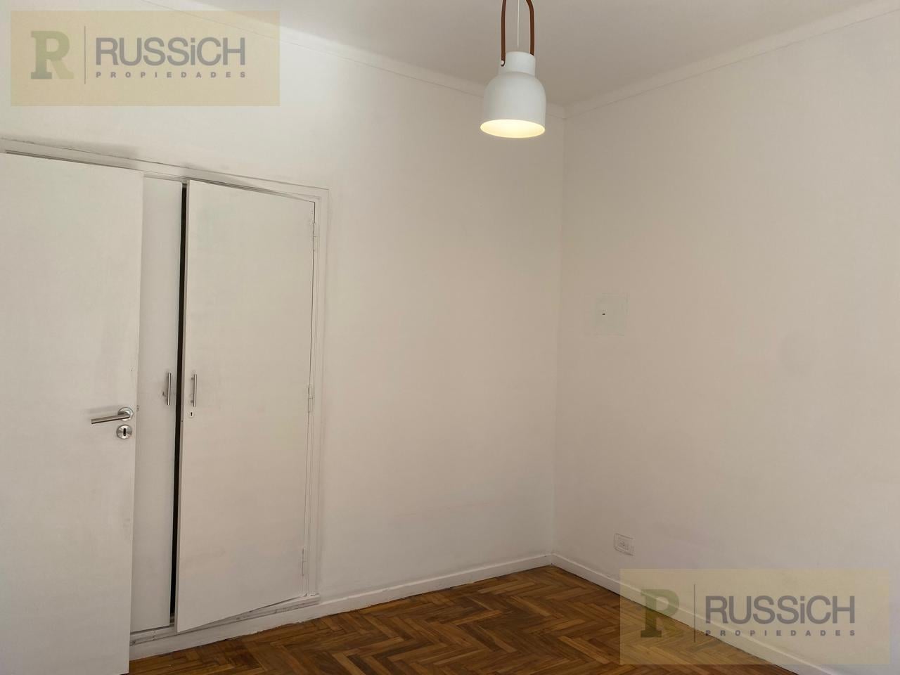 Foto de Departamento en venta 3 ambientes a la calle con balcon, imagen 3