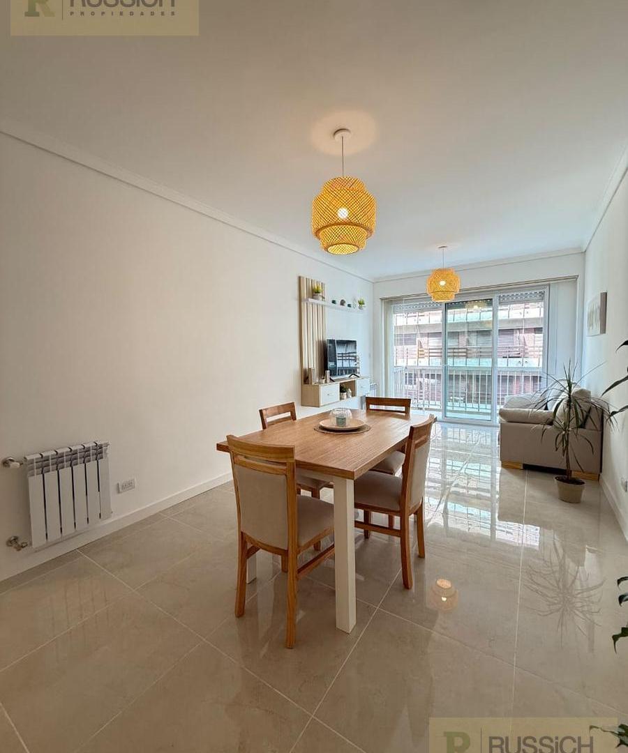 Foto de Departamento en venta 3 ambientes a la calle con balcon, imagen 1