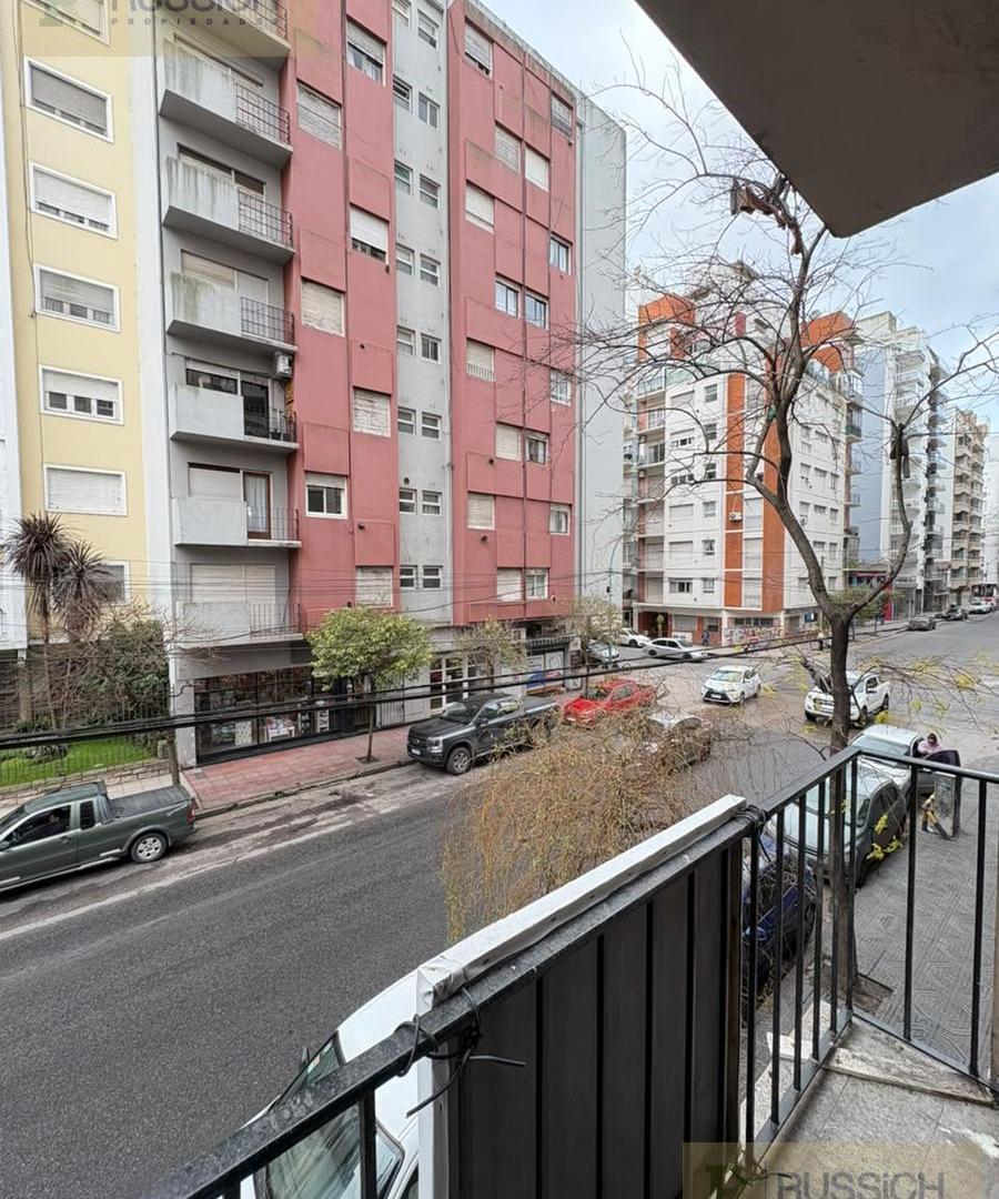 Foto de Departamento de 2 ambientes a la calle zona Aldrey, imagen 2