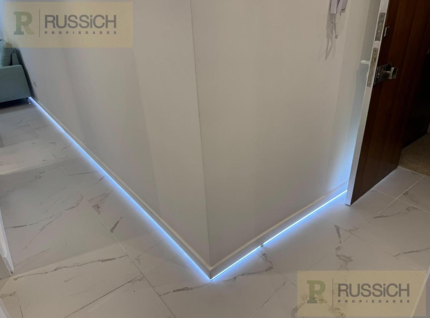 Foto de Departamento en venta 3 ambientes a la calle con balcon, imagen 2