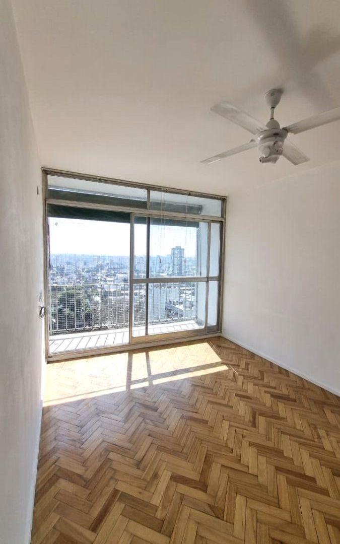 Foto de Departamento 3 ambientes sin muebles - Flores, CABA - Muy luminoso, imagen 4