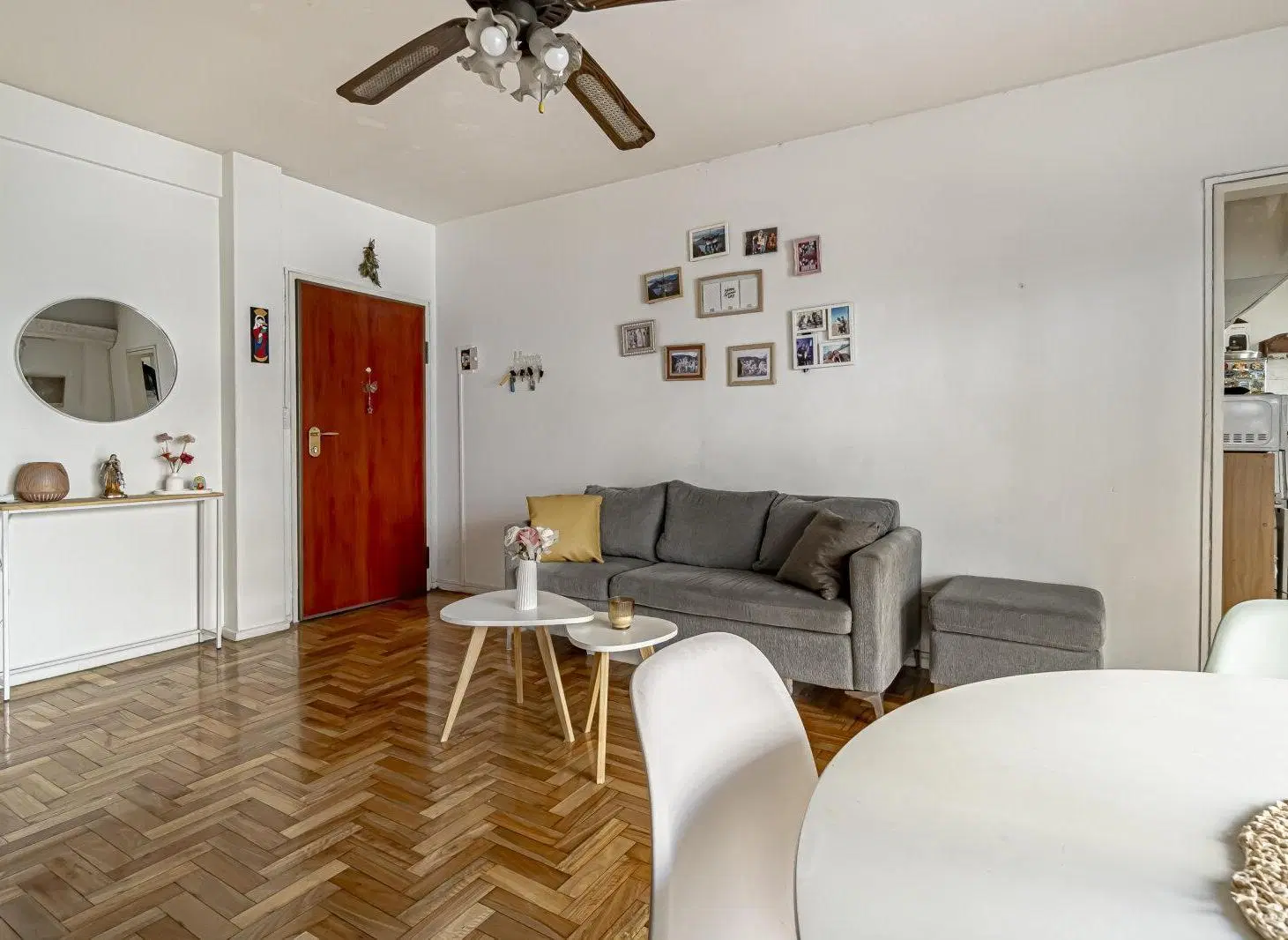 DEPARTAMENTO. 3 AMBIENTES. FRENTE. BALCON CORRIDO 2