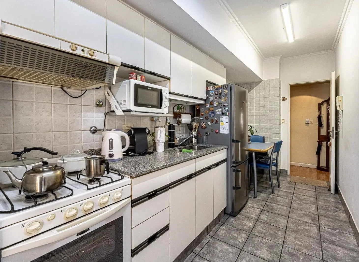 DEPARTAMENTO. 4 AMBIENTES. 2 BALCONES, FRENTE, APTO CREDITO 5