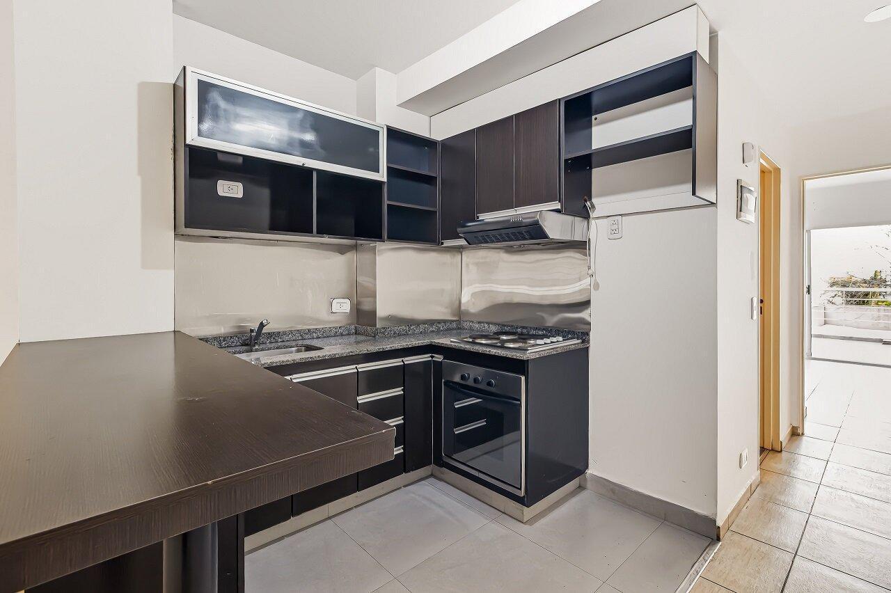 Foto de Venta Semipiso 2 Ambientes. Balcón Aterrazado y Patio. Frente. APTO, imagen 3
