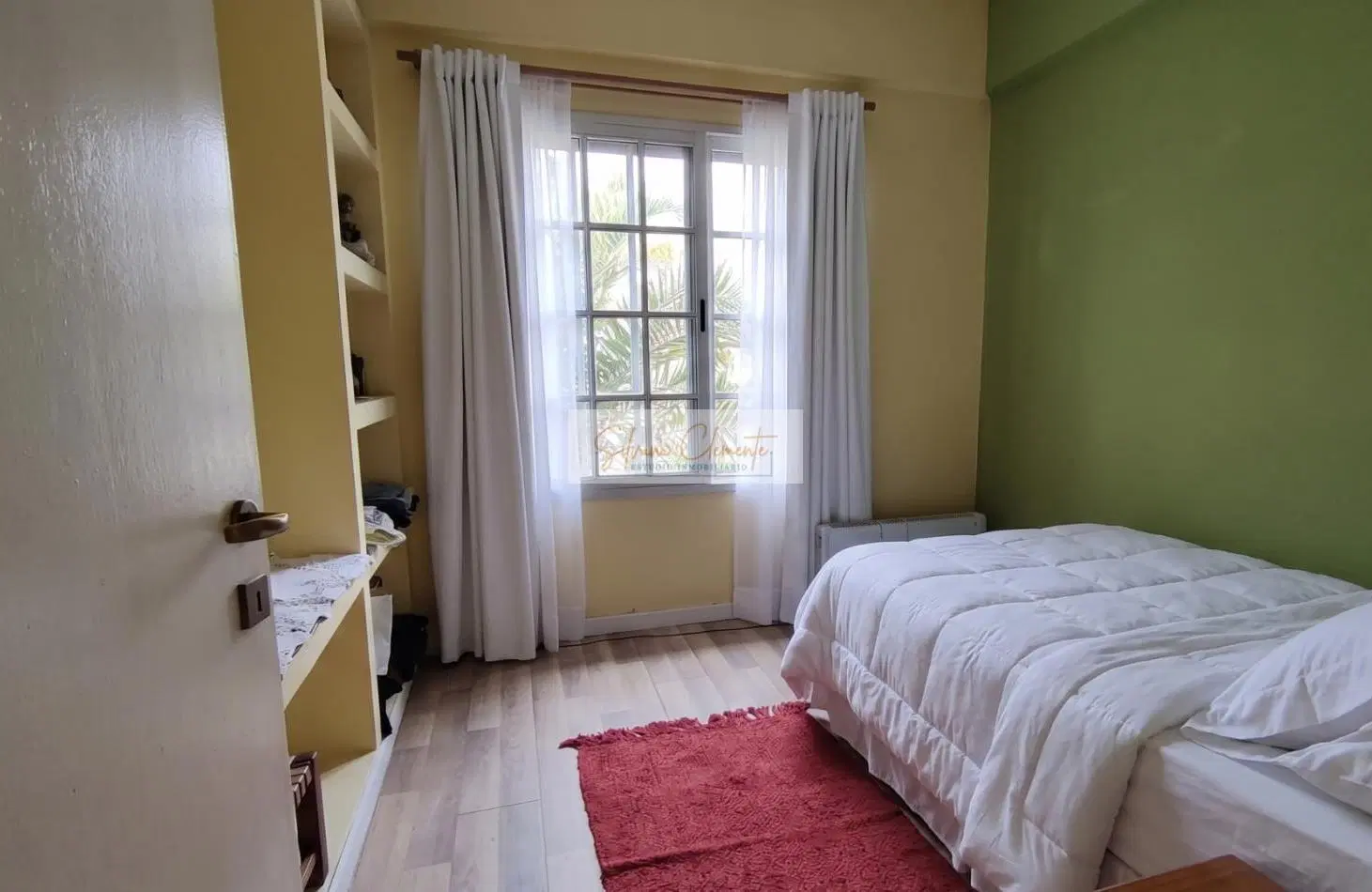 Hermosa casa 4 ambientes sobre doble lote con parque, quincho y parrilla 8