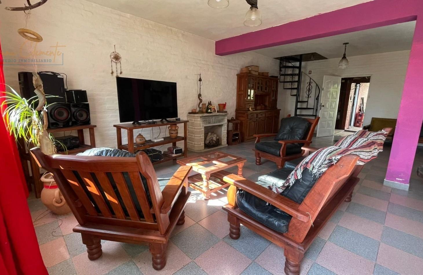 Foto de Casa en Venta en Club de Campo Weekend | 3 Lotes, Gran Jardin y Parrilla, imagen 1