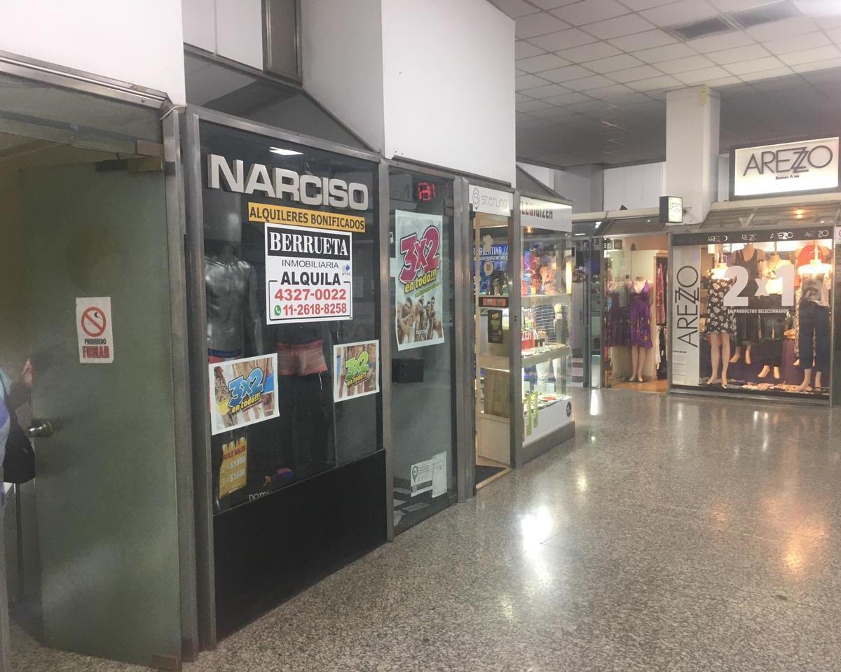 Local . | Av Corrientes al 500