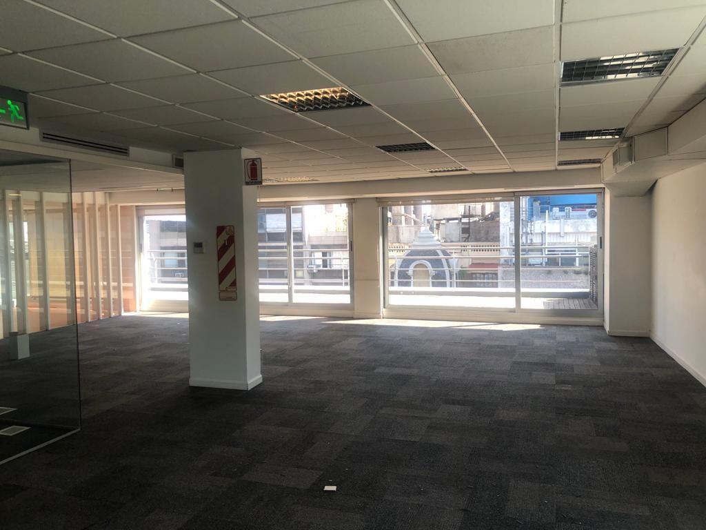 ALQUILER DE OFICINA TORRE ASTROS