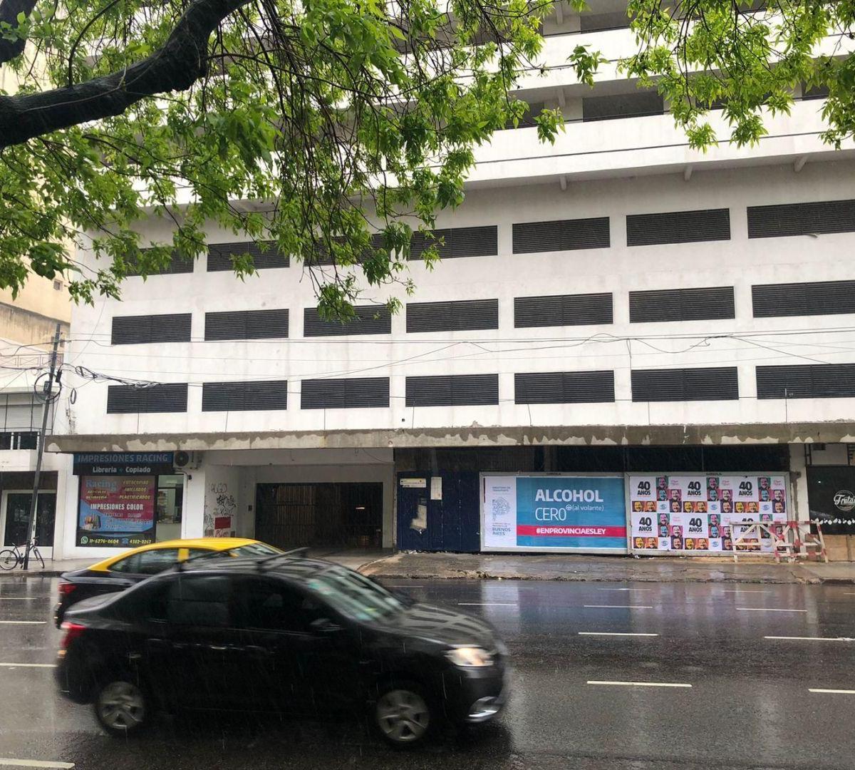 Local . | INDEPENDENCIA al 1200