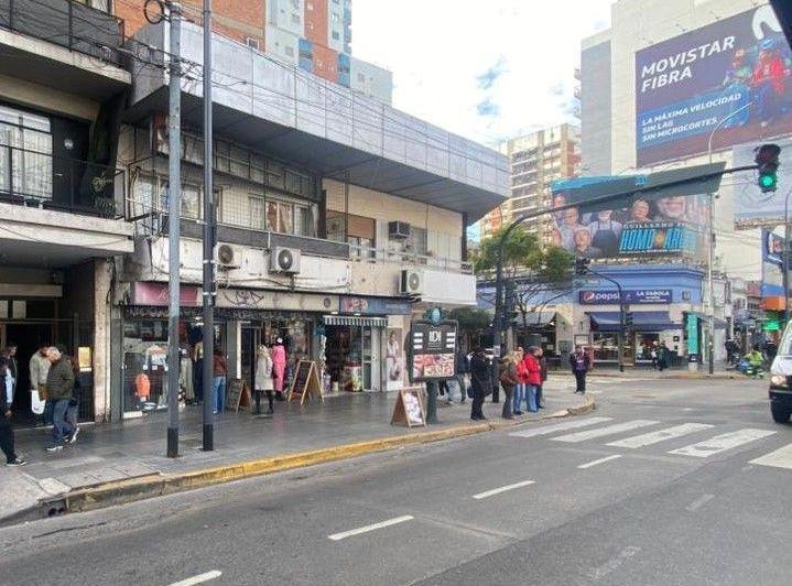 Local . | CABILDO, AVDA. al 2900 4