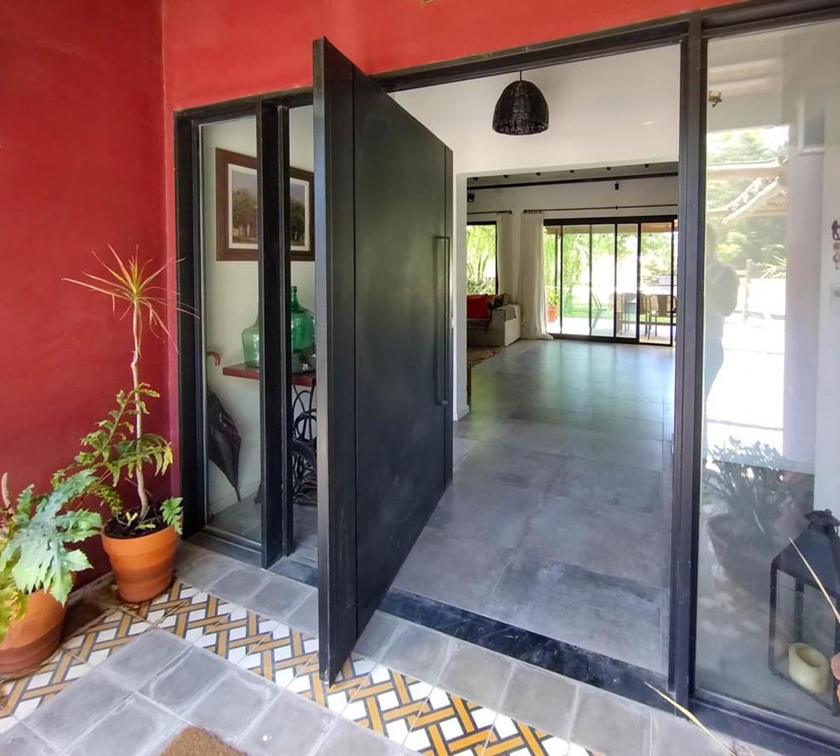 Foto de ARECO - EL TROPEZON - EXCELENTE CASA 3 DORM - PILETA, imagen 1
