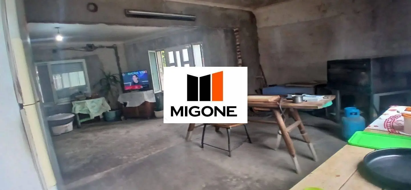Casa 4 dormitorios. | Regis Martinez al 2900 5