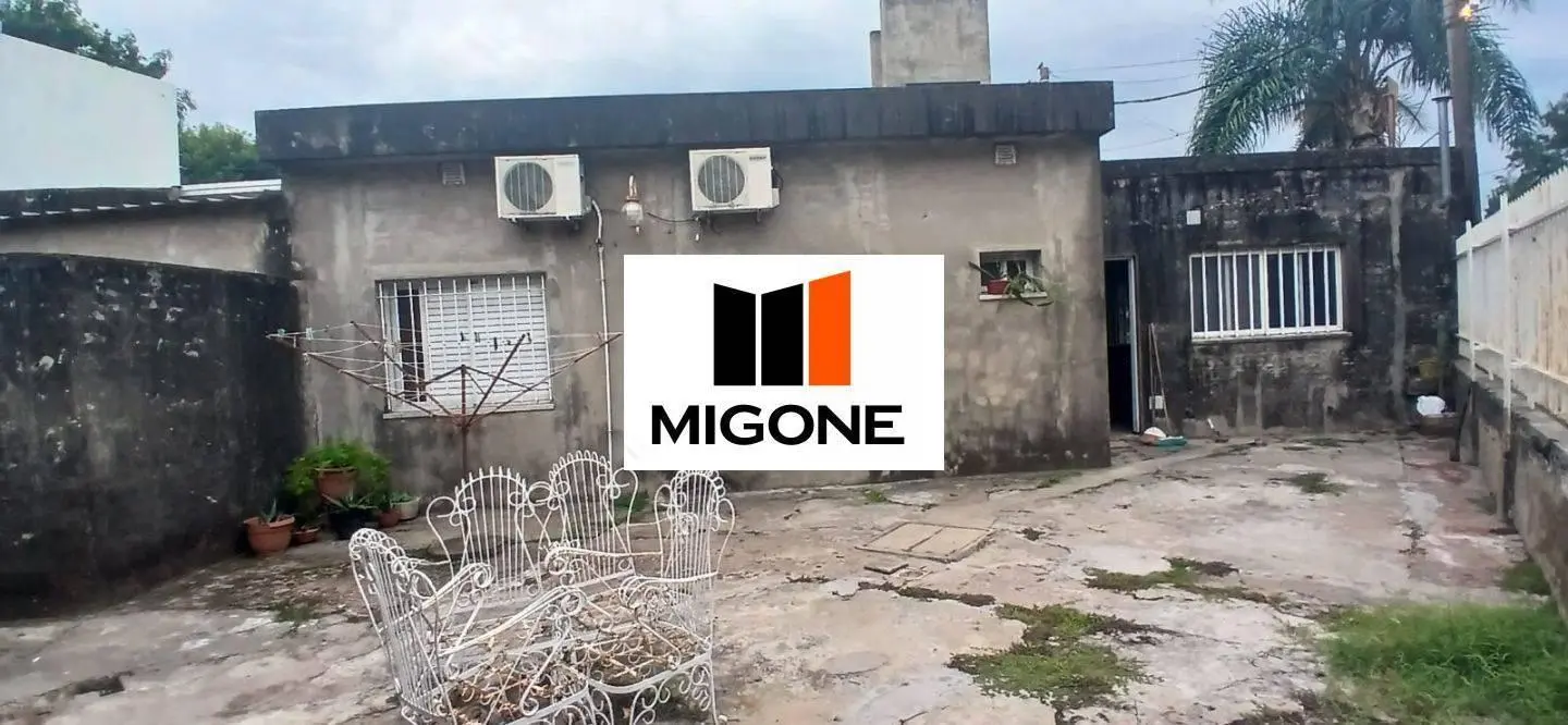 Casa 4 dormitorios. | Regis Martinez al 2900 3