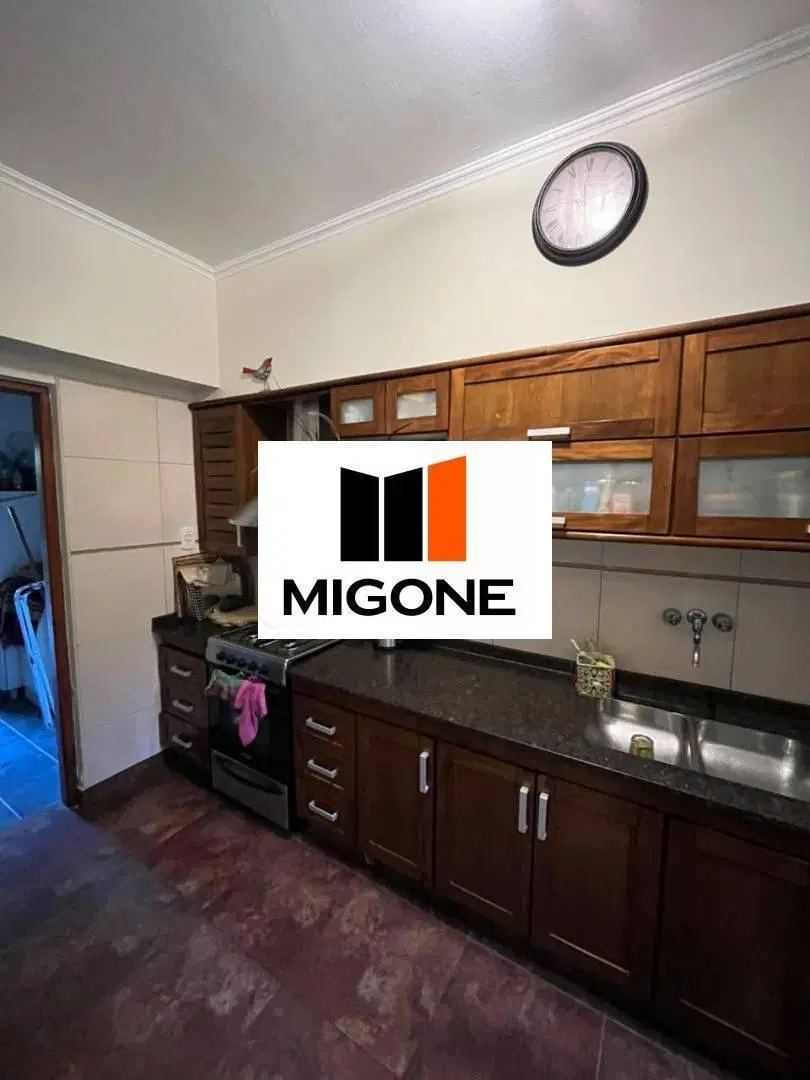 Casa 0 ambientes 3 dormitorios. | PIEDRAS al 7900 8