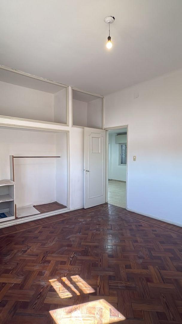 Foto de Departamento 5 ambientes 2 dormitorios. | PASAJE PASTEUR al 3900, imagen 3