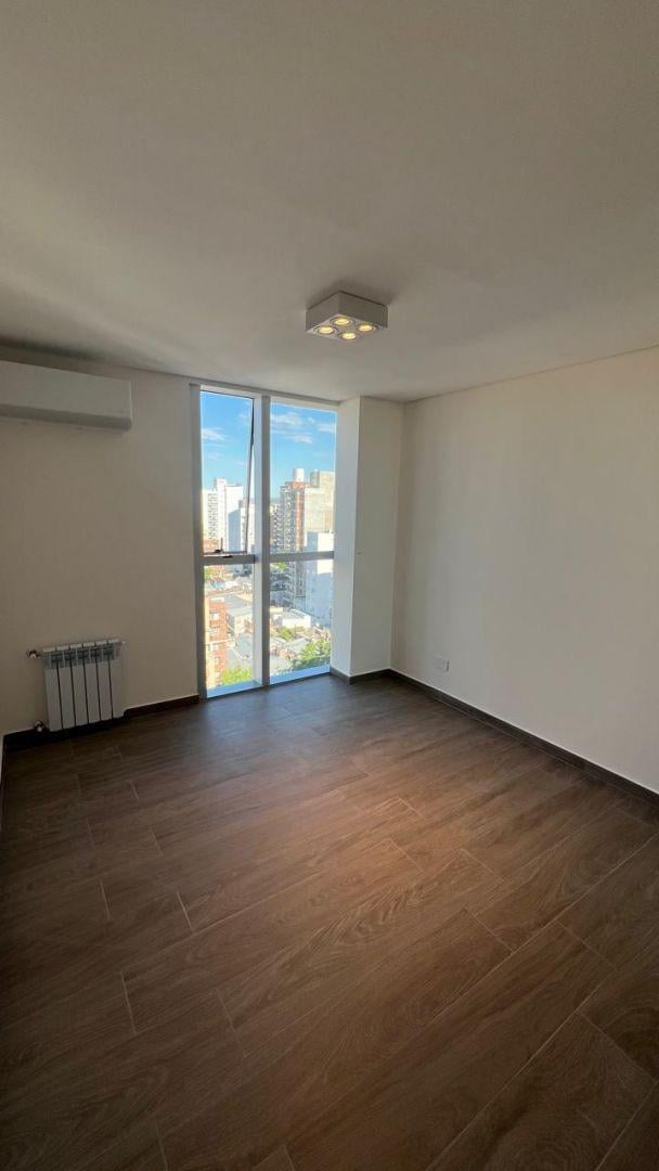 Foto de Departamento 3 ambientes 1 dormitorios. | BV. PELLEGRINI al 2900, imagen 3