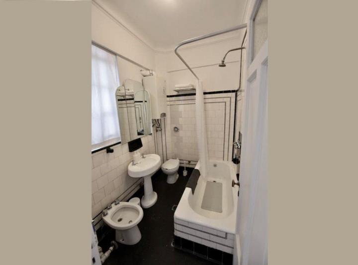 HERMOSO DPTO  EPOCA 3 AMB EN  VENTA CENTRO PORTEÑO 5