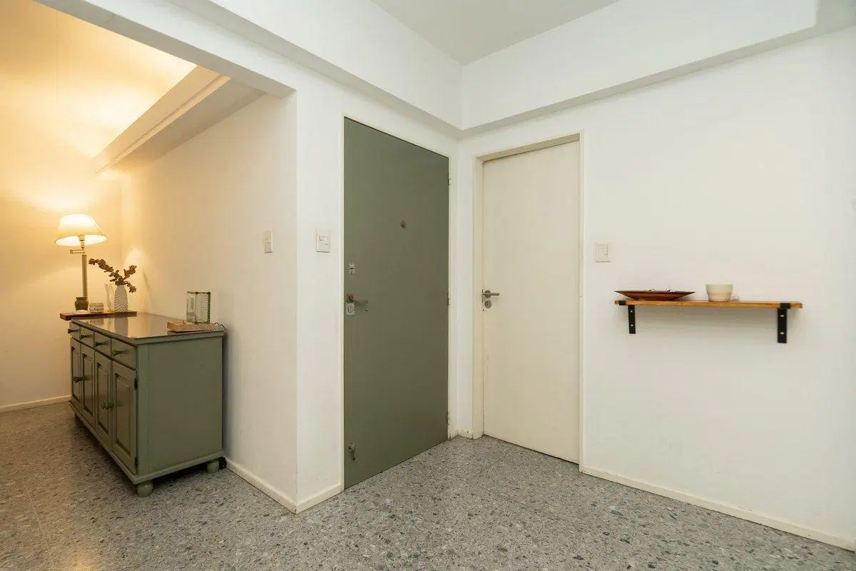VENTA DEPTO 4 AMB Y DEPENDENCIA CABALLITO COCHERA 4