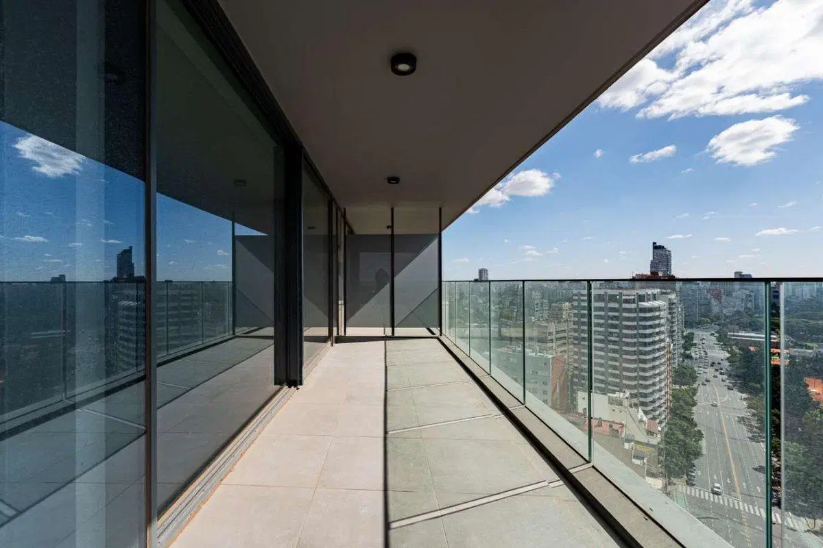 VENTA DEPARTAMENTO NUÑEZ CUATRO AMBIENTES EN TORRE 3