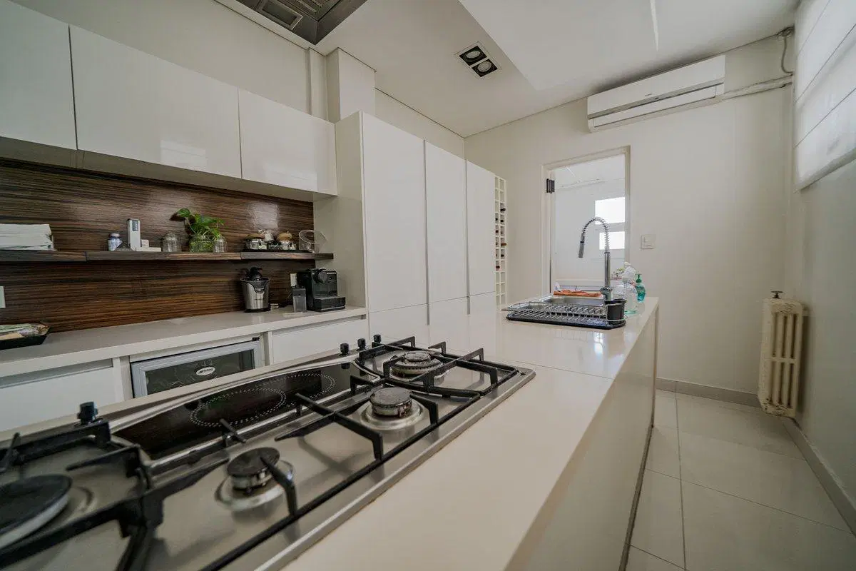 VENTA DEPTO UNICO IMPECABLE - URGENTE  POR VIAJE 5