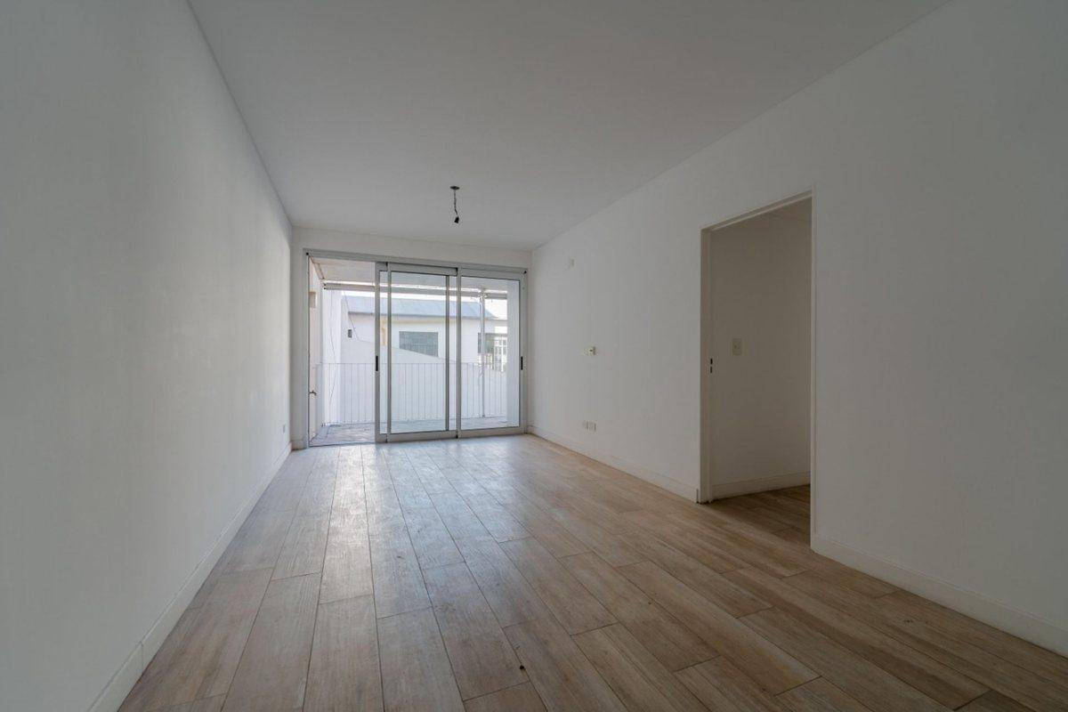 VENTA DEPARTAMENTO TRES AMBIENTES CABALLITO