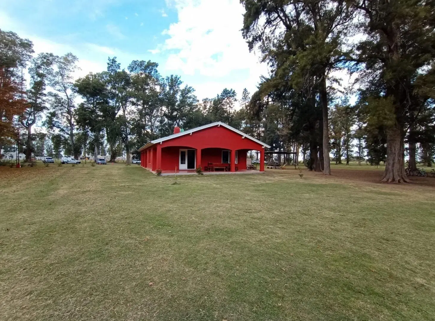 VENTA  Lote - 2203 Mts - Tres Pinos - Barrio GOLF 5