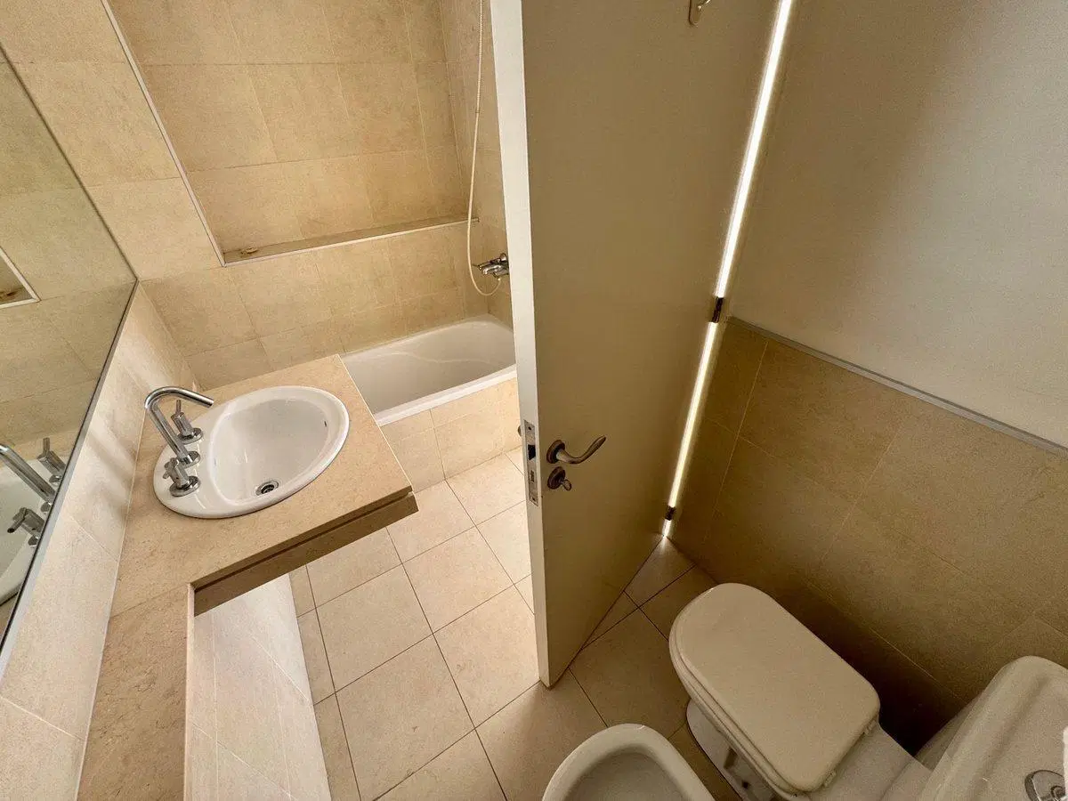 Venta Departamento 2 ambientes Puerto Madero 2