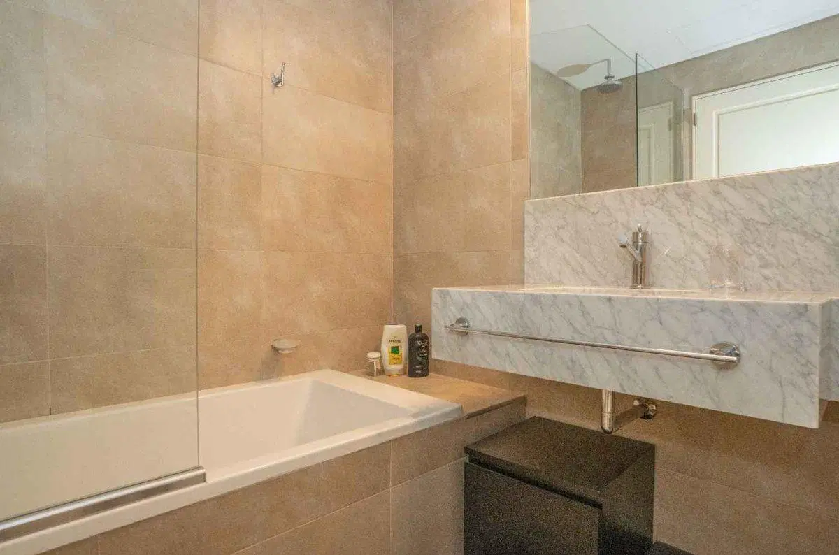 Piso Alto con Terraza y Jacuzzi Privado Zencity 5