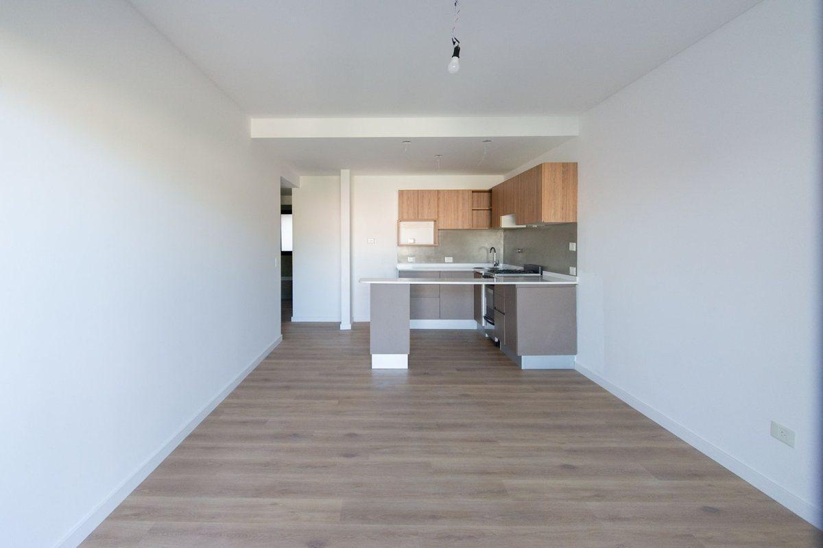 EXCELENTE DTO 2 AMB. VENTA ZONA PLAZA MISERICORDIA