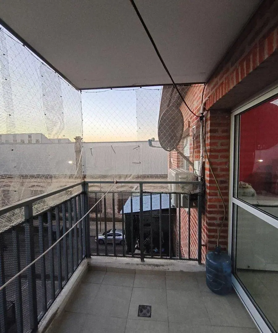 Venta departamento 3 amb, muy amplio 3er piso 2