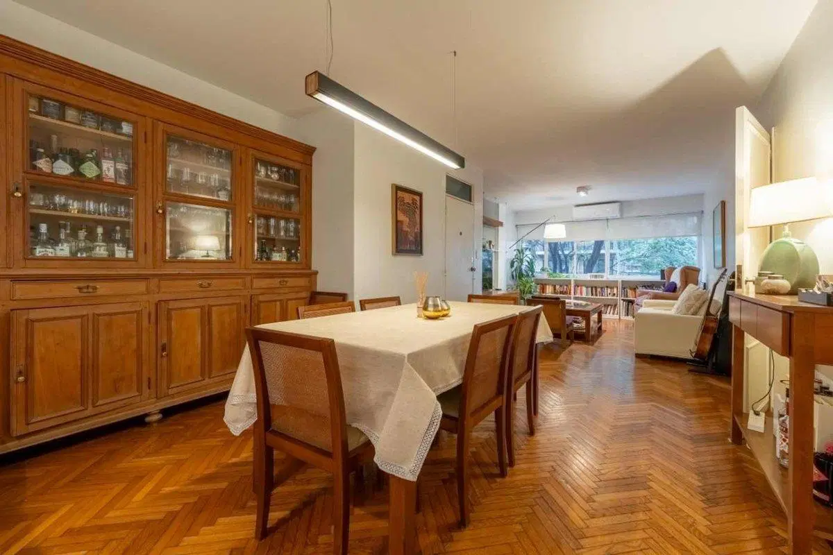 VENTA HERMOSO DEPARTAMENTO 4 AMB. RECICLADO 5