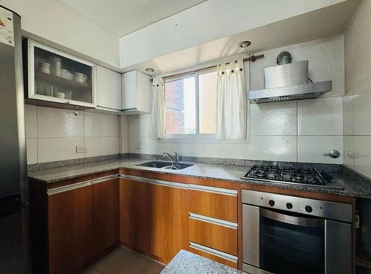 Venta depto 3 ambientes con cochera Adrogue 3