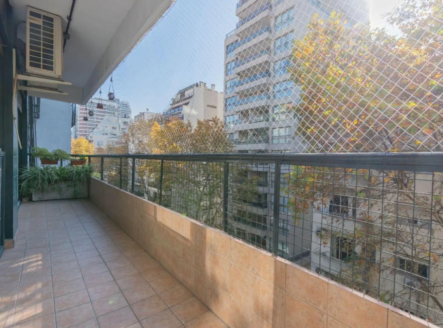 Venta Dpto 4 Amb con Balcón y Cochera. Recoleta 4
