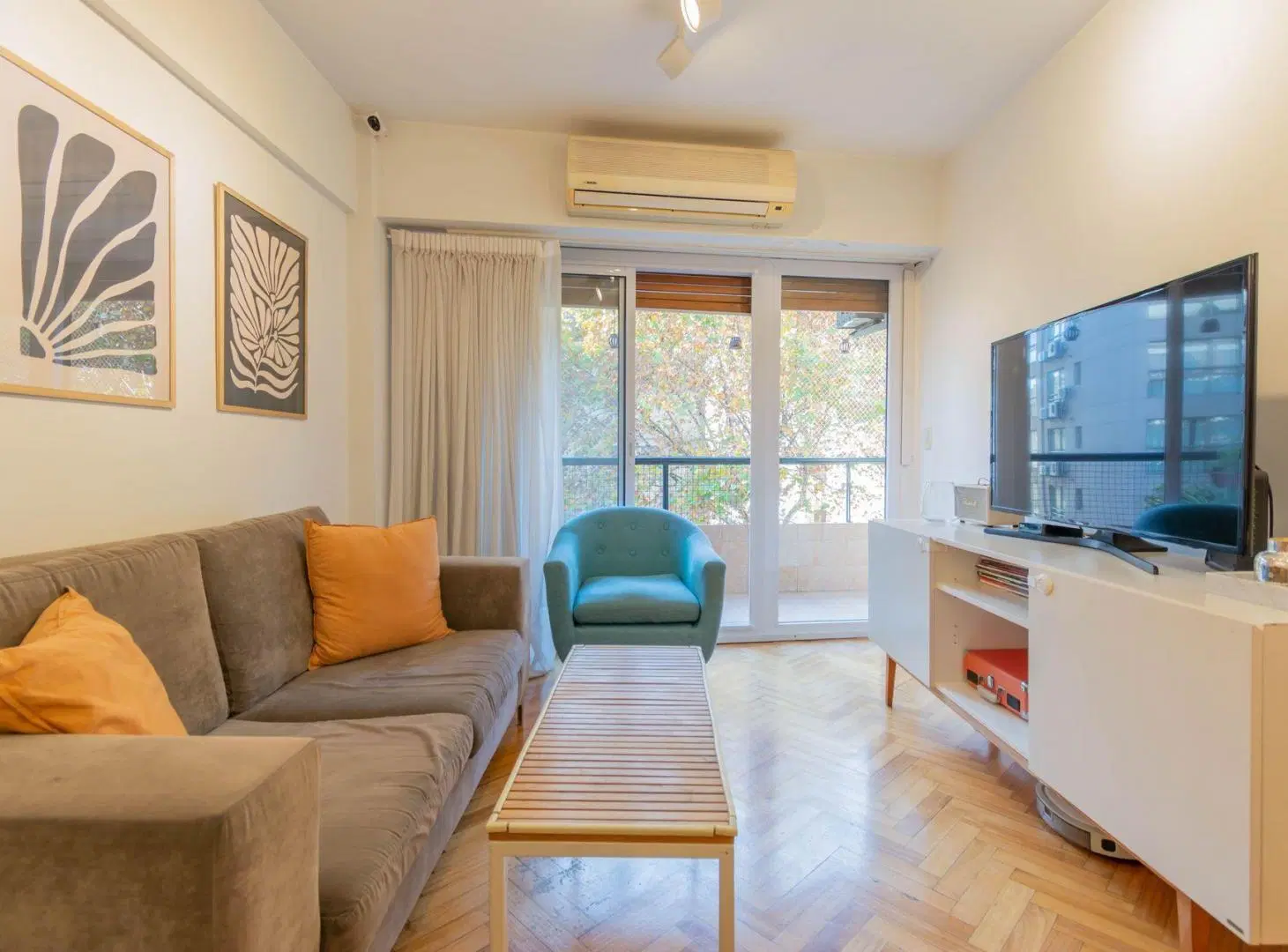 Venta Dpto 4 Amb con Balcón y Cochera. Recoleta 5