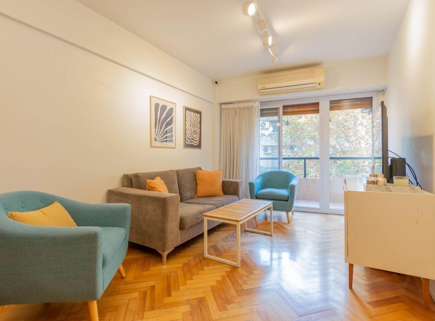 Venta Dpto 4 Amb con Balcón y Cochera. Recoleta