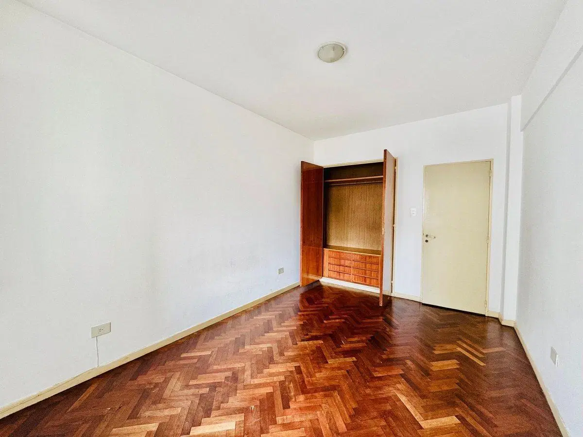 Venta Departamento 2 amb balcon límite Recoleta 4