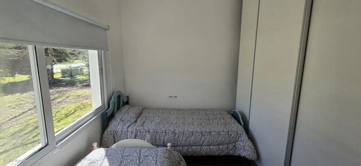 VENTA CASA 6 AMB. CON PILETA PARQUE LAS NACIONES 5