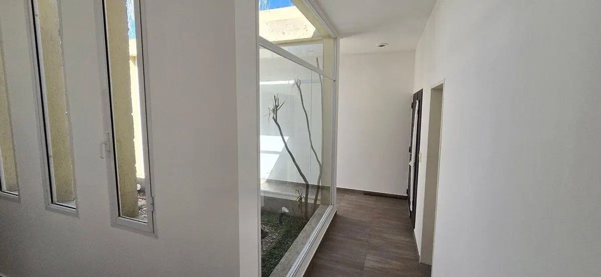 VENTA CASA 6 AMB. CON PILETA PARQUE LAS NACIONES 3