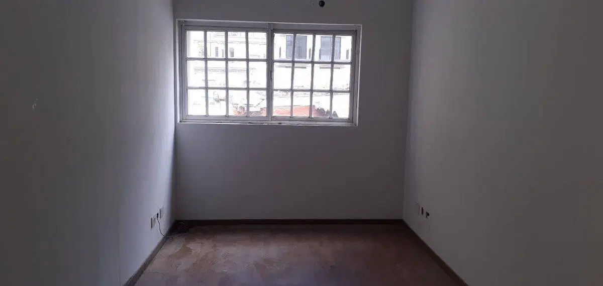 ALQUILER LOCAL COMERCIAL/ DEPOSITO. Moreno 1721 5