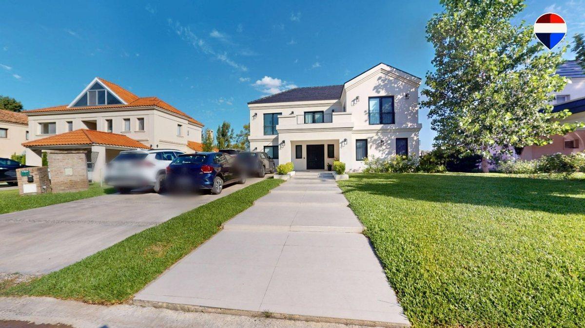 Venta Casa Saint Thomas Este Country Club, Canning