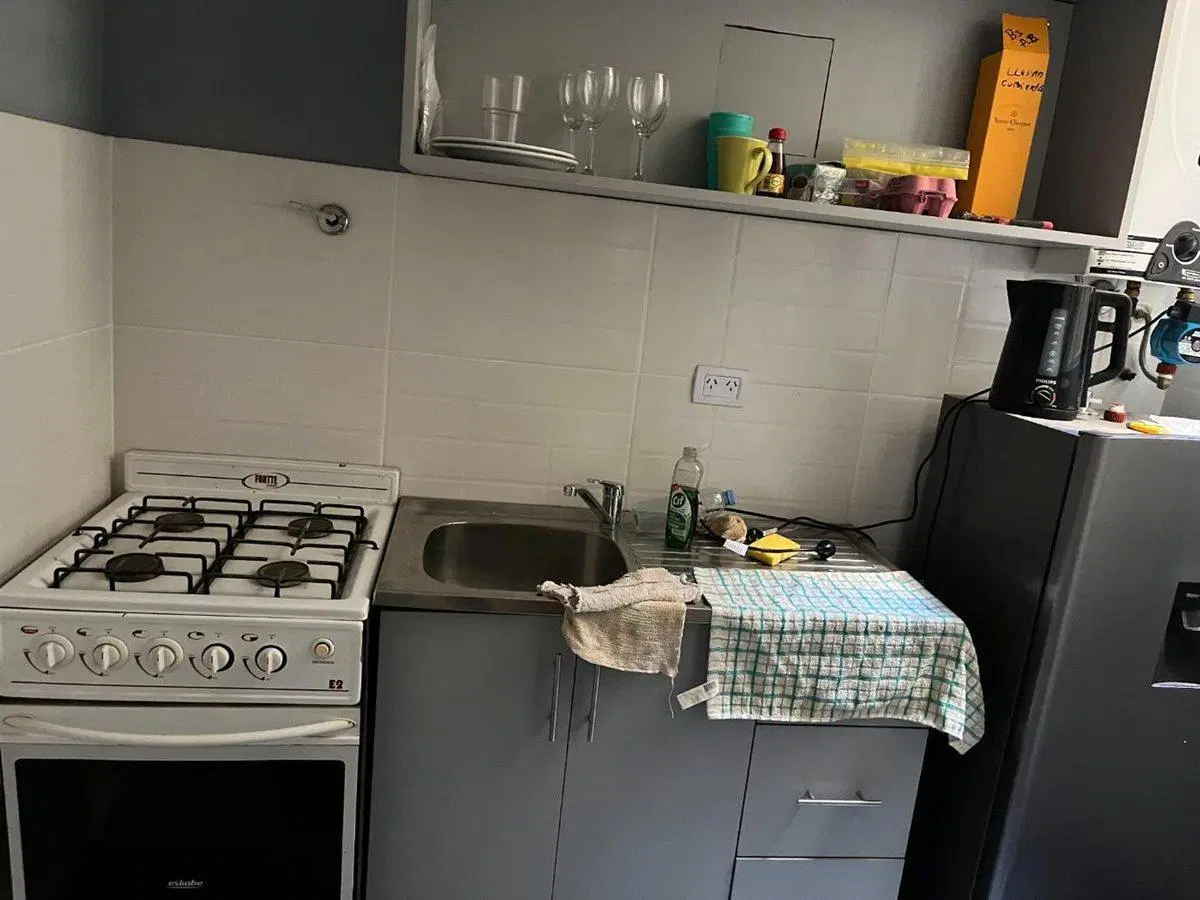 Venta MONOAMBIENTE MUY AMPLIO CASI UN 2 AMB 3