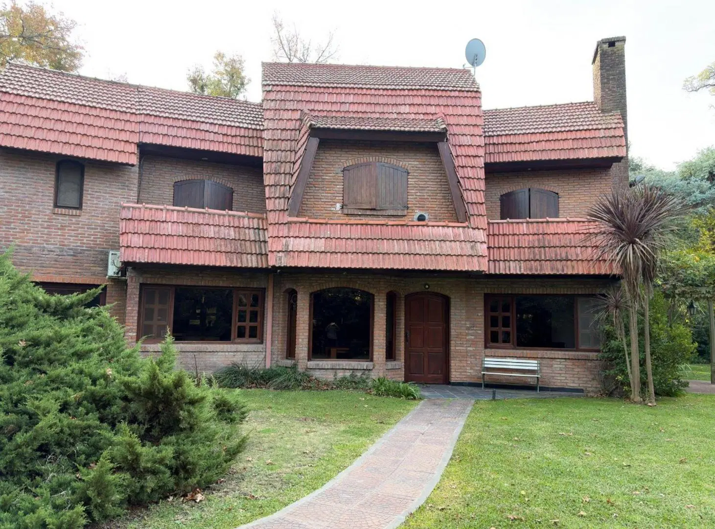 Venta Casa Praderas de Lujan 5 amb Increible Lote 4