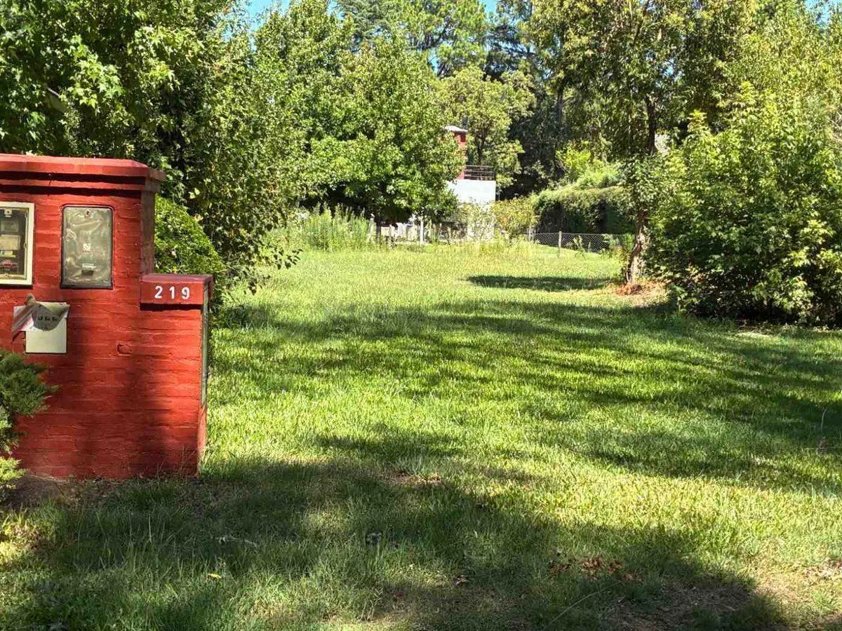VENTA LOTE CENTRAL Bo. CERRADO LA PEREGRINA PILAR 5