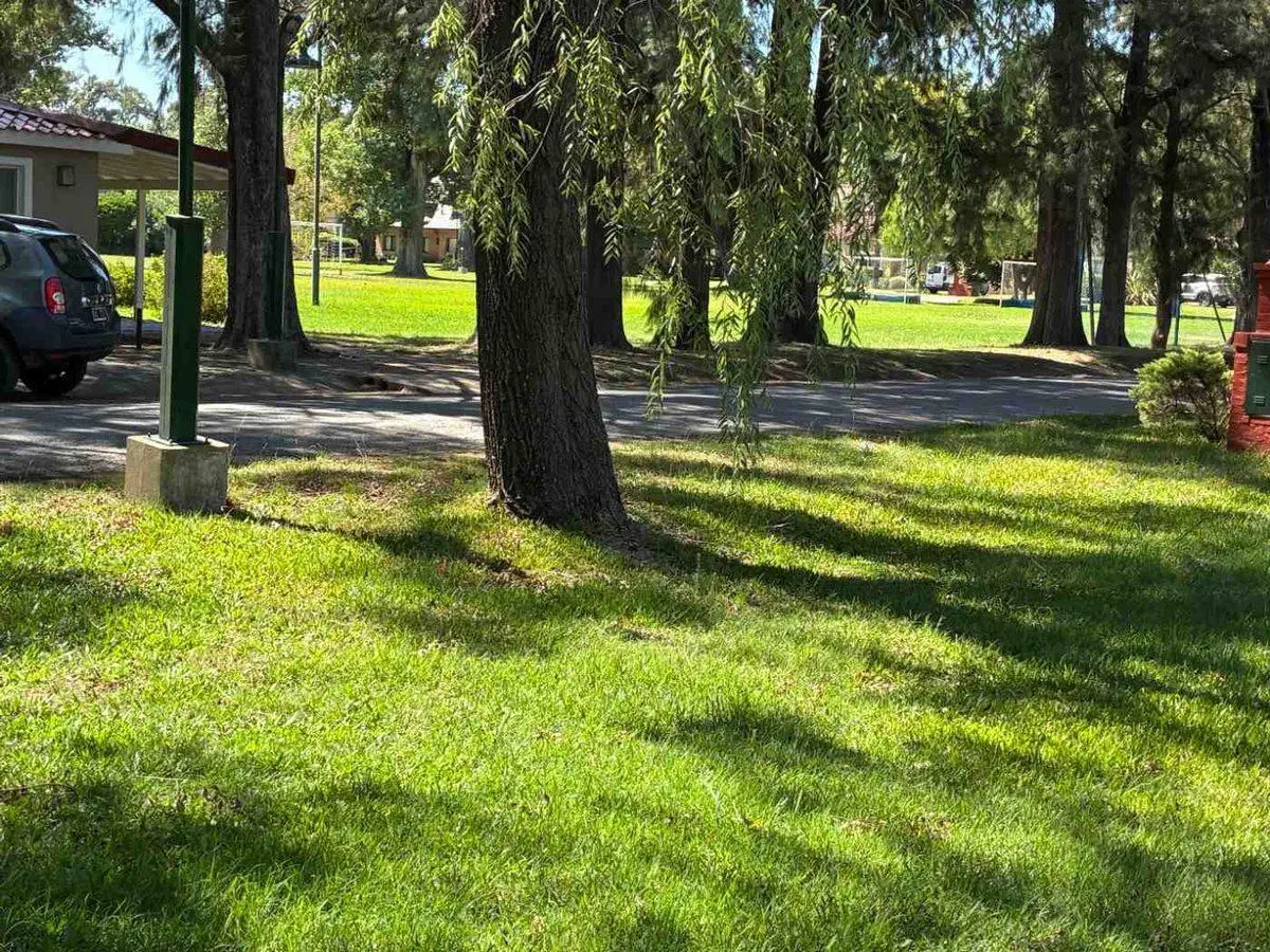 VENTA LOTE CENTRAL Bo. CERRADO LA PEREGRINA PILAR 4