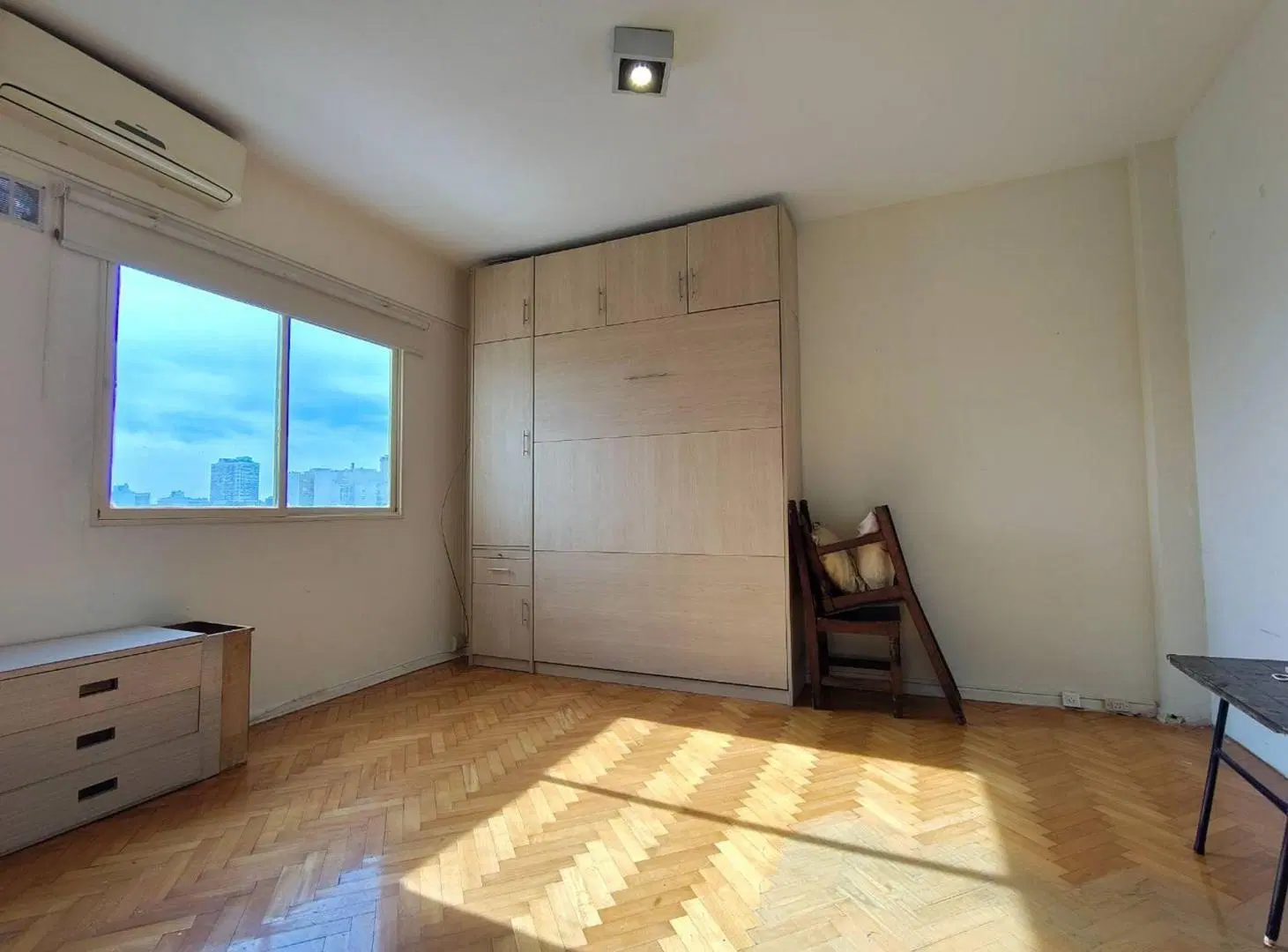 Alquiler Mono Av. Belgrano 2381 piso 8° 5