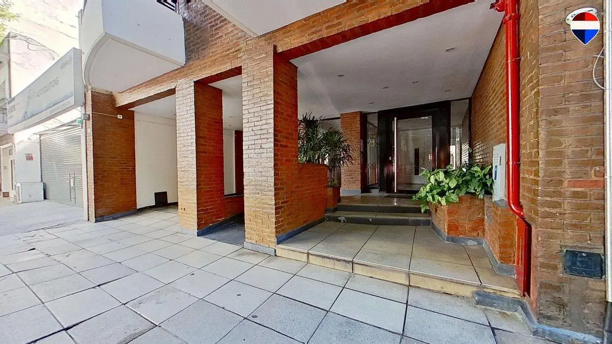 Venta 4 ambientes con cochera y patio en Belgrano 4