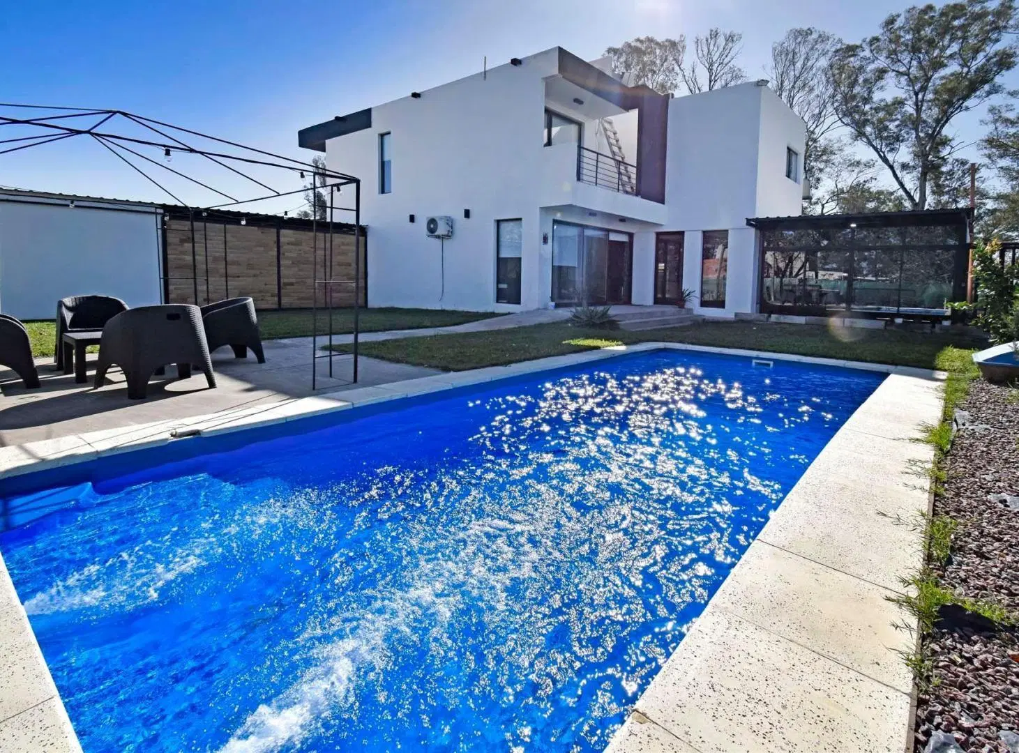 VENTA CASA ALTOS DE VIEDMA BARRIO PRIVADO MERLO 4