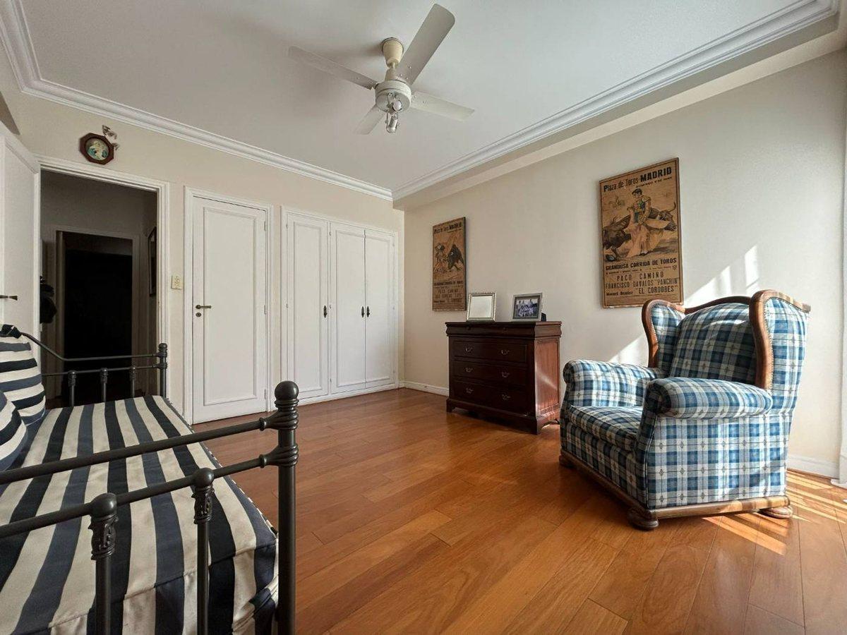 Foto de VENTA DEPARTAMENTO 5 AMBIENTES RECOLETA COCHERA, imagen 4